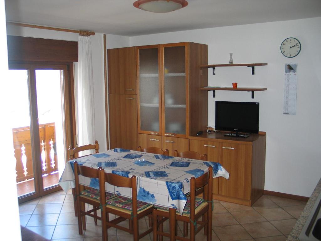 Residence Stella Delle Alpi Cavedago Kamer foto