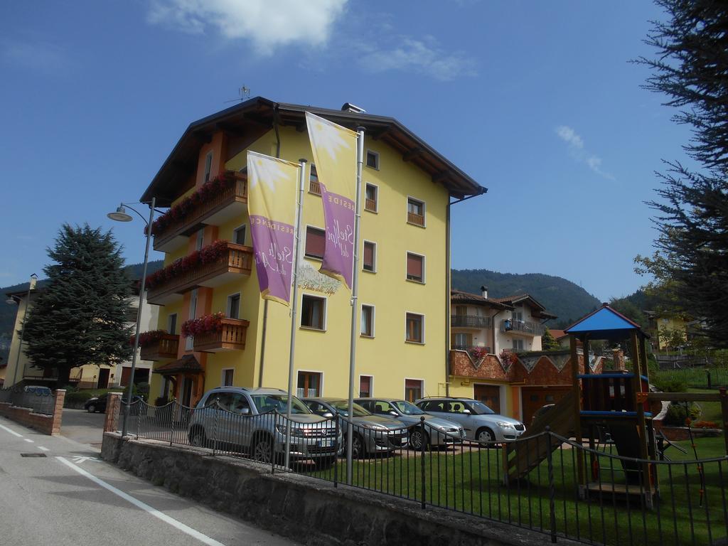 Residence Stella Delle Alpi Cavedago Buitenkant foto